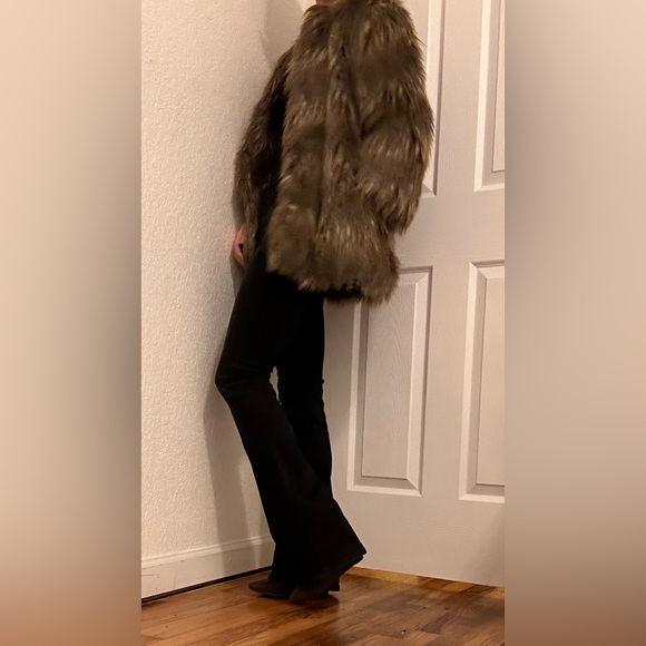 Vegan fur luxury glamorous stylish Jacket - Picture 4 of 13
